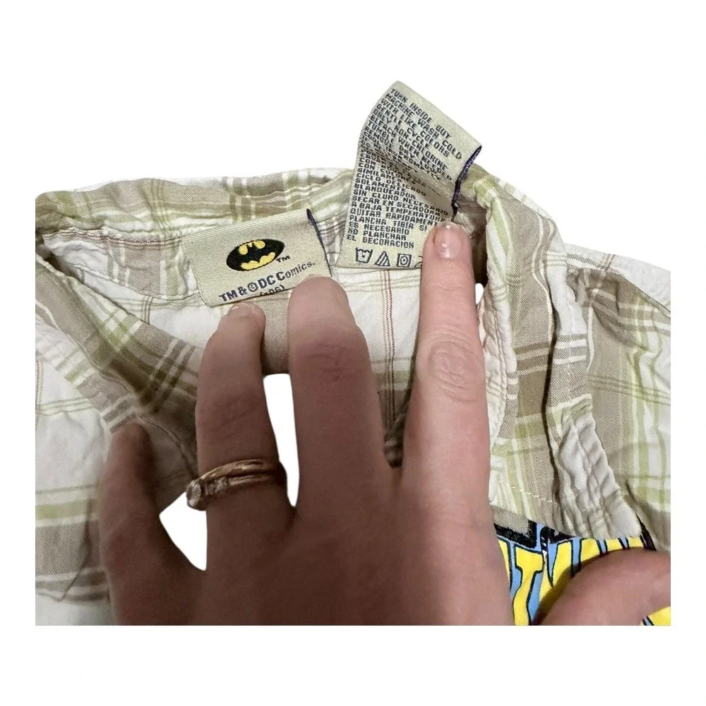 DC Comics Batman Shirt Kids Size 6 Plaid Button Down Short Sleeve Beige Green